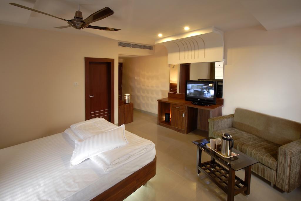 Hotel Tulsi Exotic Bhopal Habitación foto
